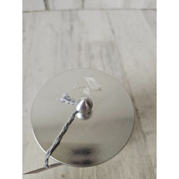 Jennifer Lopez Coral Berry candle 8 oz new fruity scent - Picture 3 of 5